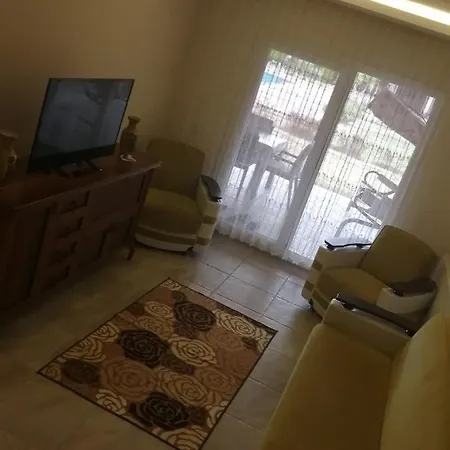 Ege Birlik 3 Sitesi Villa